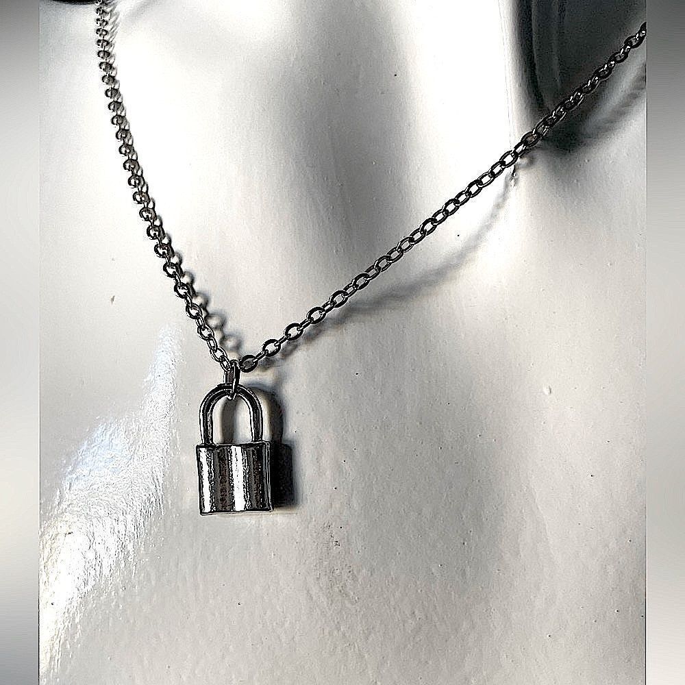 Silver Lock Necklace l Layering piece l New
